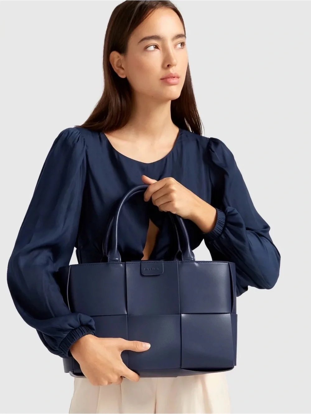NWT, Belle & Bloom Long Way Home Woven Navy Large Leather Tote, Removable Strap